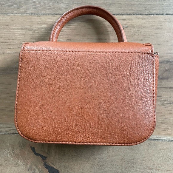 Universal Thread Small Tan Faux Leather Handbag - Picture 3 of 4